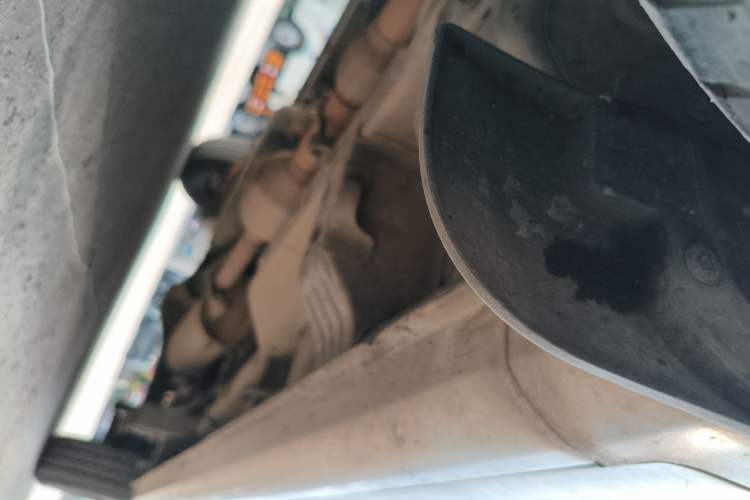 Used Wuling Zhiguang V 2017 1.2L Base Version LMH Chassis Front Left