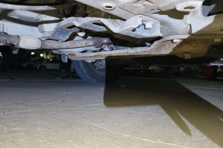 Used Wuling Zhiguang V 2017 1.2L Base Version LMH Chassis Front Right