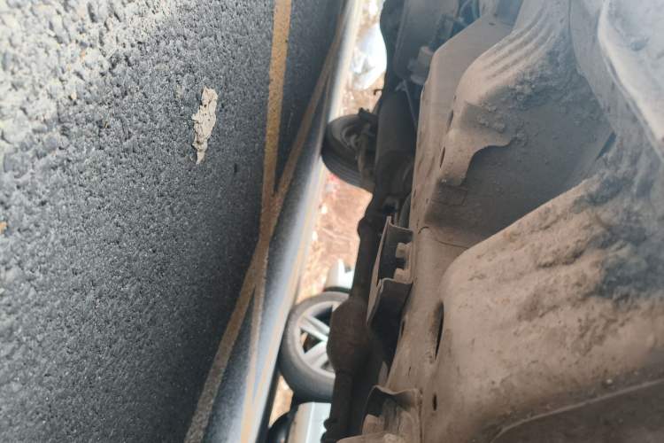 Used Wuling Zhiguang V 2017 1.2L Base Version LMH Chassis Front Right