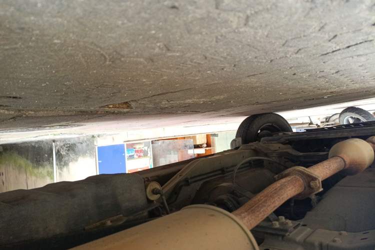 Used Wuling Zhiguang V 2017 1.2L Base Version LMH Chassis Rear Left