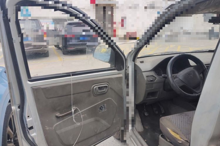Used Wuling Zhiguang V 2017 1.2L Base Version LMH Driver Seat