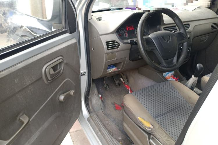 Used Wuling Zhiguang V 2017 1.2L Base Version LMH Driver Seat