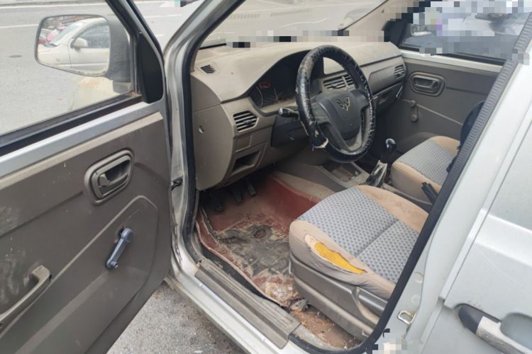 Used Wuling Zhiguang V 2017 1.2L Base Version LMH Driver Seat
