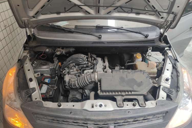 Used Wuling Zhiguang V 2017 1.2L Base Version LMH Engine Bay