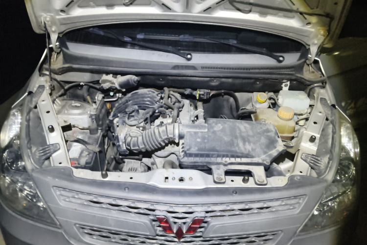 Used Wuling Zhiguang V 2017 1.2L Base Version LMH Engine Bay