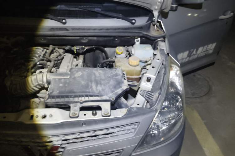 Used Wuling Zhiguang V 2017 1.2L Base Version LMH Engine Bay Left