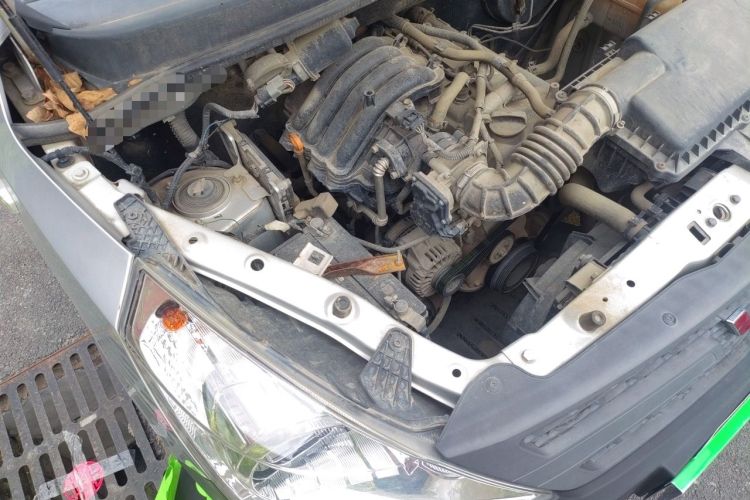 Used Wuling Zhiguang V 2017 1.2L Base Version LMH Engine Bay Right