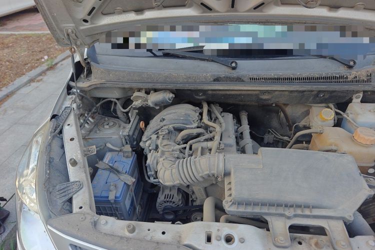 Used Wuling Zhiguang V 2017 1.2L Standard Version I LMH Engine Bay Right