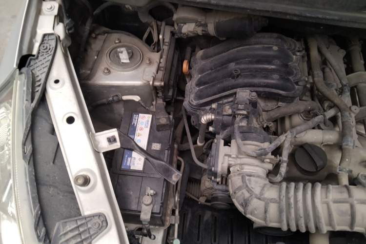 Used Wuling Zhiguang V 2017 1.2L Base Version LMH Engine Bay Right