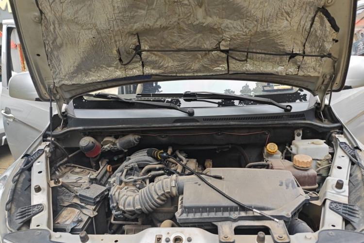 Used Wuling Zhiguang V 2017 1.2L Standard Version I LMH Engine Bay