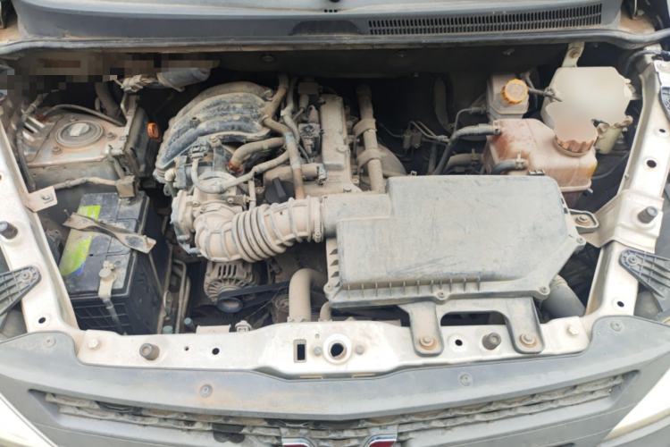 Used Wuling Zhiguang V 2017 1.2L Base Version LMH Engine Bay