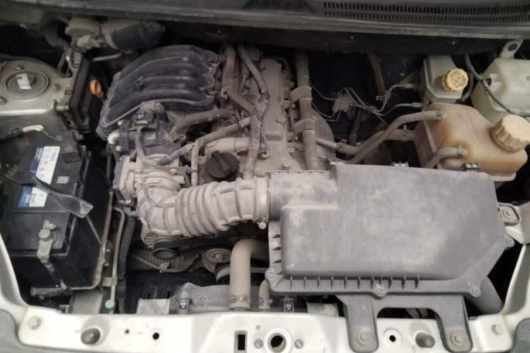 Used Wuling Zhiguang V 2017 1.2L Base Version LMH Engine Bay