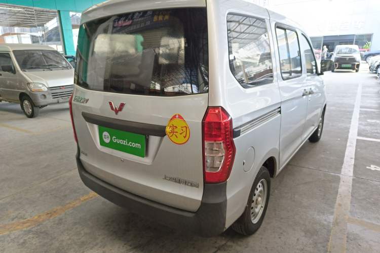 Used Wuling Zhiguang V 2017 1.2L Base Version LMH Exterior 3