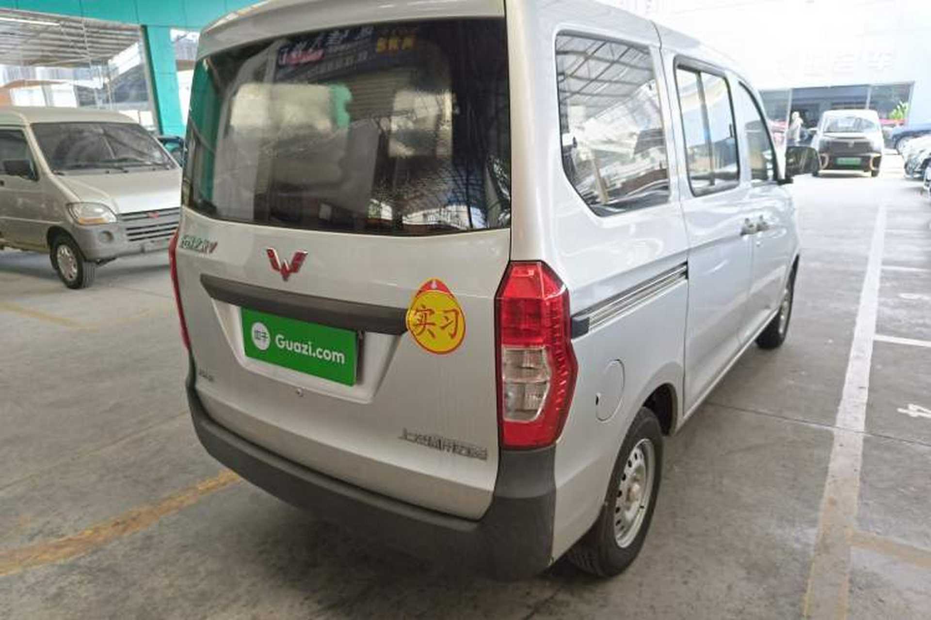 Used Wuling Zhiguang V 2017 1.2L Base Version LMH Exterior 3