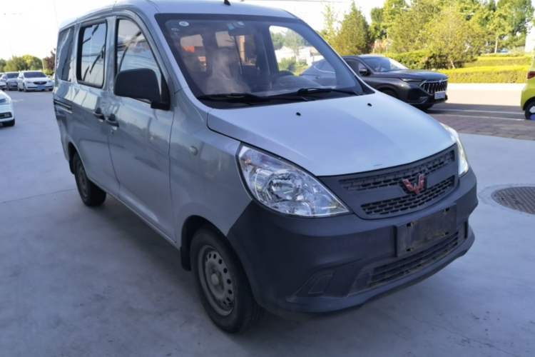 Used Wuling Zhiguang V 2017 1.2L Base Version LMH Front Right 45 Deg