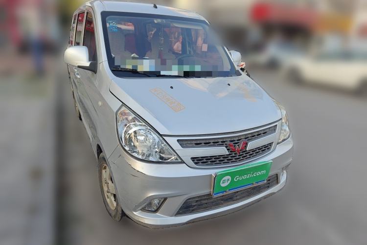Used Wuling Zhiguang V 2017 1.2L Standard Version I LMH Front Right 45 Deg