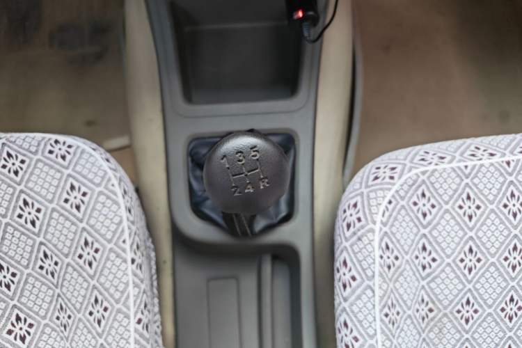 Used Wuling Zhiguang V 2017 1.2L Base Version LMH Gear Lever