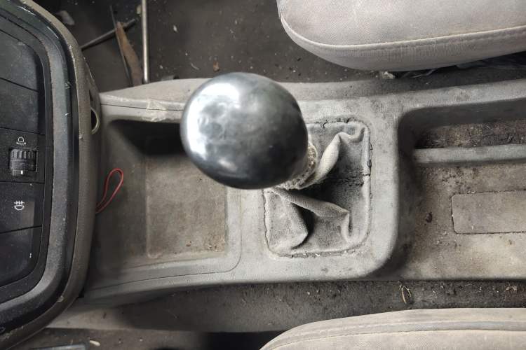 Used Wuling Zhiguang V 2017 1.2L Base Version LMH Gear Lever