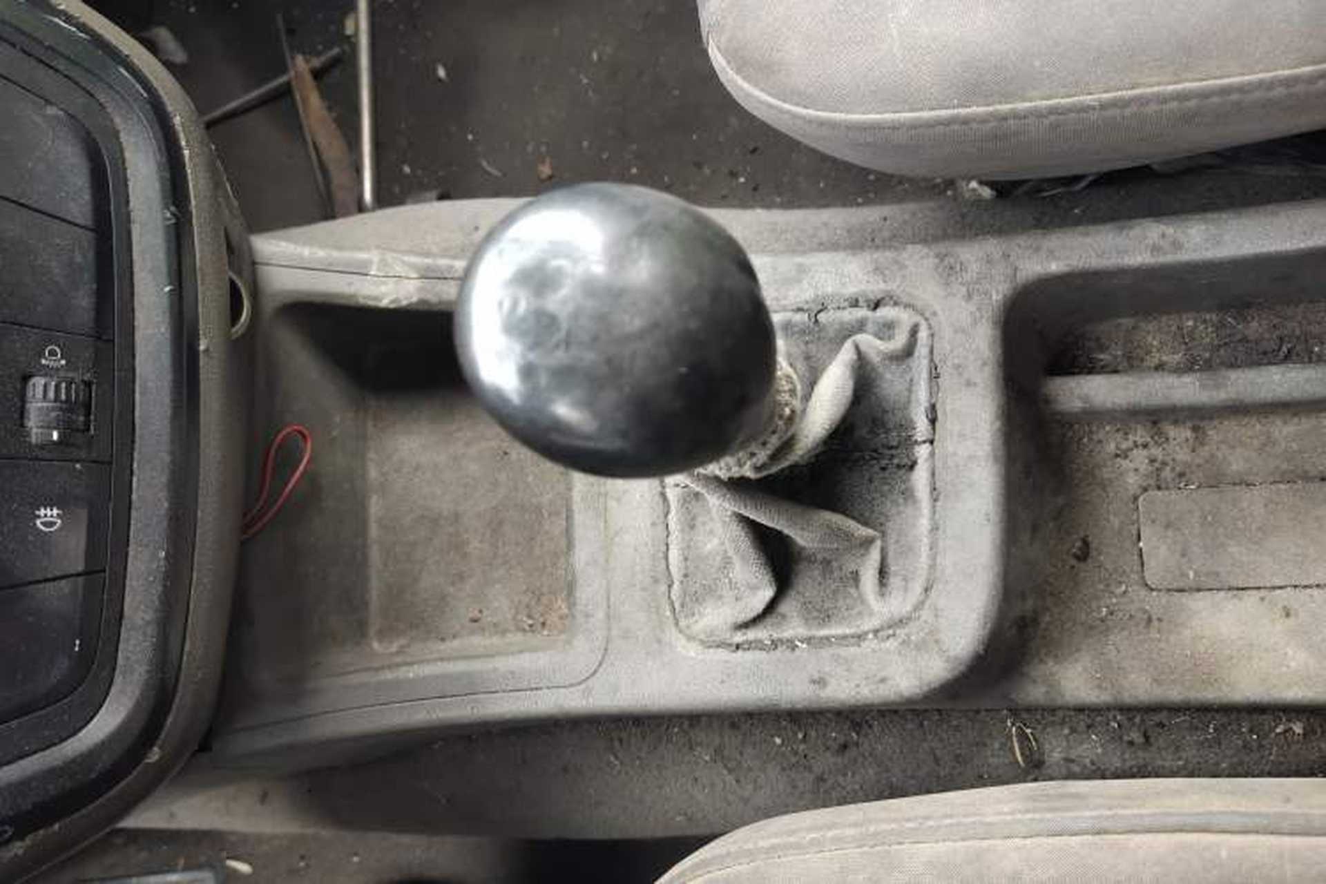 Used Wuling Zhiguang V 2017 1.2L Base Version LMH Gear Lever