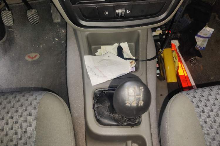 Used Wuling Zhiguang V 2017 1.2L Base Version LMH Gear Lever