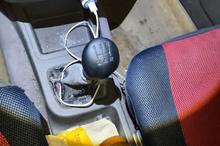 Used Wuling Zhiguang V 2017 1.2L Base Version LMH Gear Lever