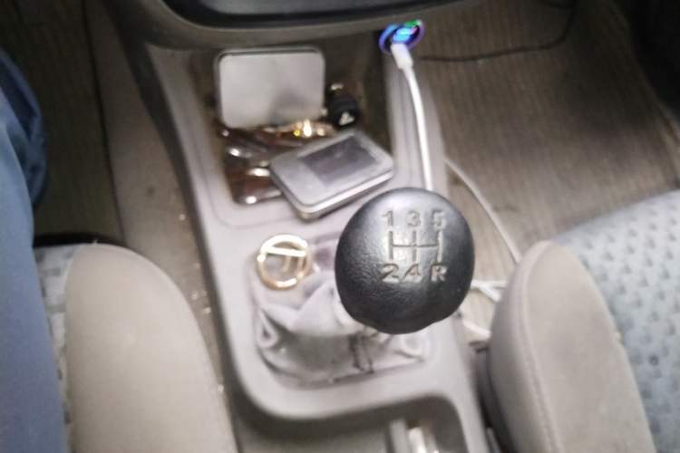 Used Wuling Zhiguang V 2017 1.2L Base Version LMH Gear Lever