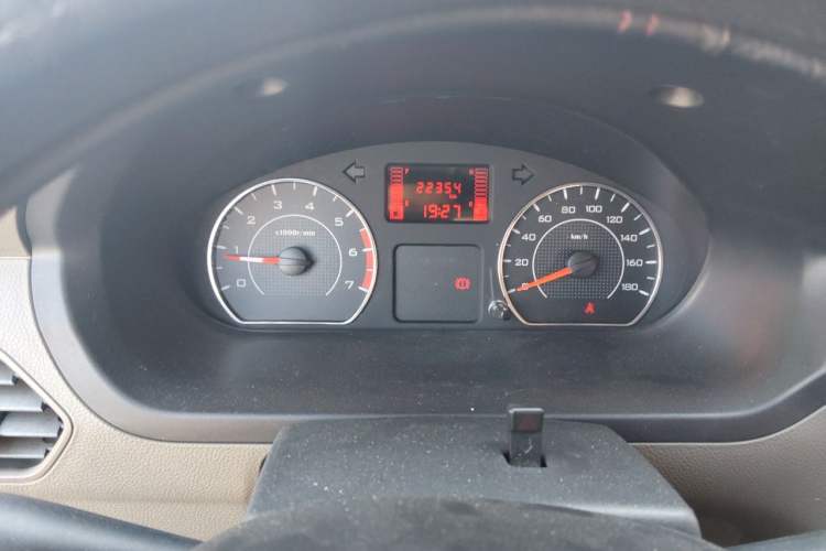 Used Wuling Zhiguang V 2017 1.2L Base Version LMH Instrument Cluster
