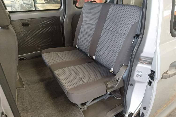 Used Wuling Zhiguang V 2017 1.2L Base Version LMH Interior 1