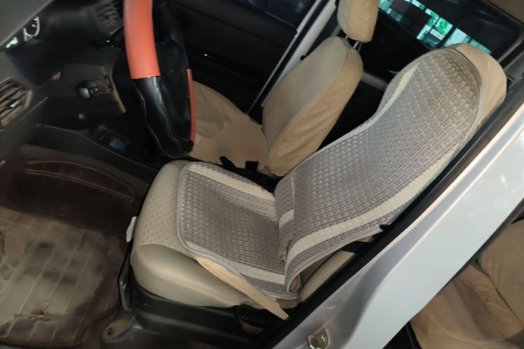 Used Wuling Zhiguang V 2017 1.2L Standard II LMH Left Front Seat