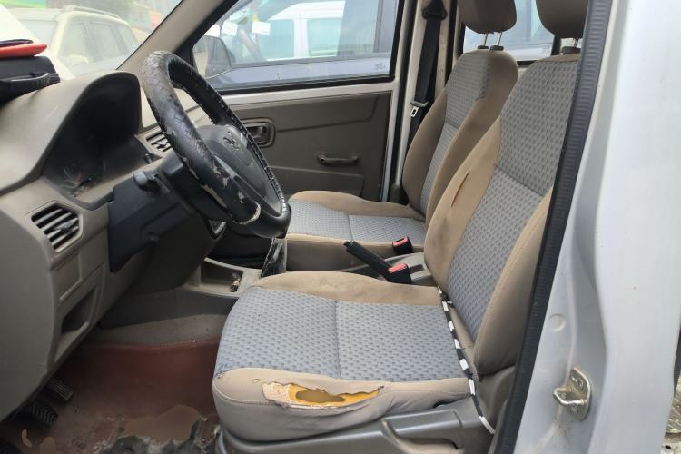 Used Wuling Zhiguang V 2017 1.2L Base Version LMH Left Front Seat