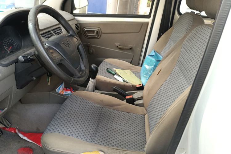 Used Wuling Zhiguang V 2017 1.2L Base Version LMH Left Front Seat