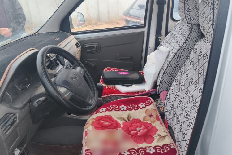 Used Wuling Zhiguang V 2017 1.2L Base Version LMH Left Front Seat