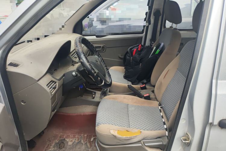 Used Wuling Zhiguang V 2017 1.2L Base Version LMH Left Front Seat