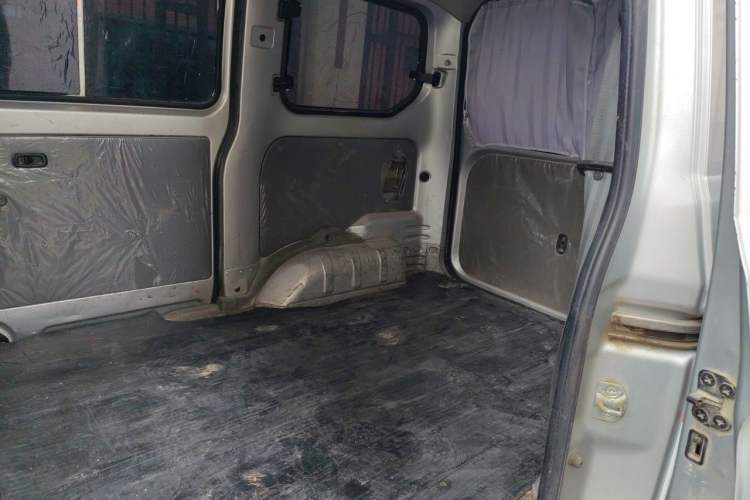 Used Wuling Zhiguang V 2017 1.2L Base Version LMH Left Rear Seat