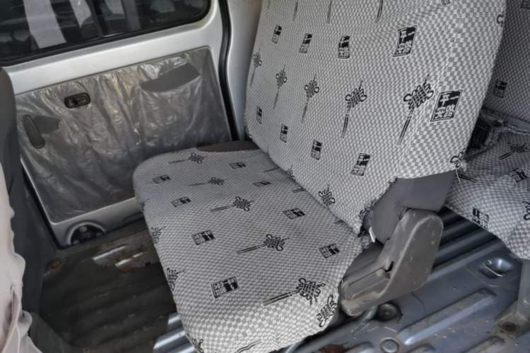 Used Wuling Zhiguang V 2017 1.2L Base Version LMH Left Rear Seat