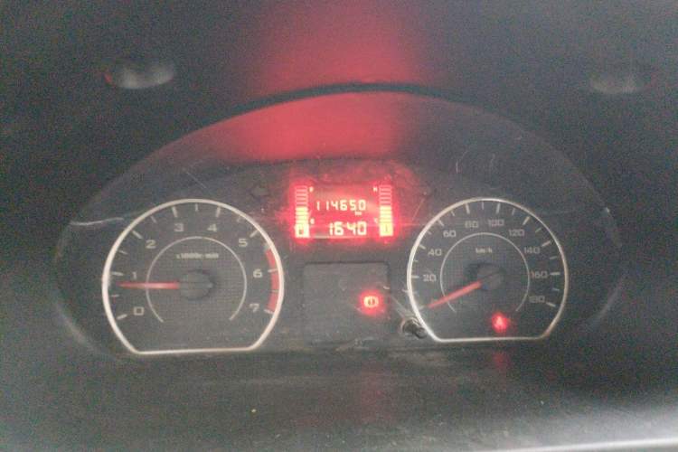 Used Wuling Zhiguang V 2017 1.2L Base Version LMH Odometer Close Up