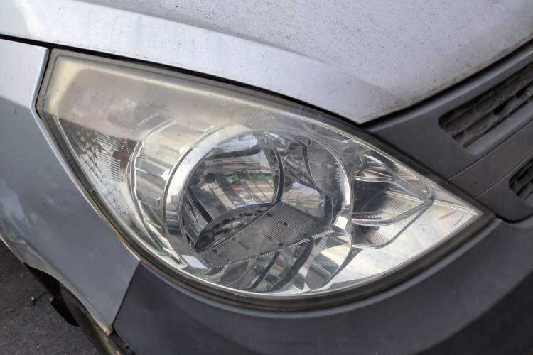 Used Wuling Zhiguang V 2017 1.2L Base Version LMH Right Front Headlight