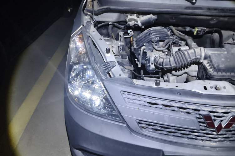 Used Wuling Zhiguang V 2017 1.2L Base Version LMH Right Front Headlight