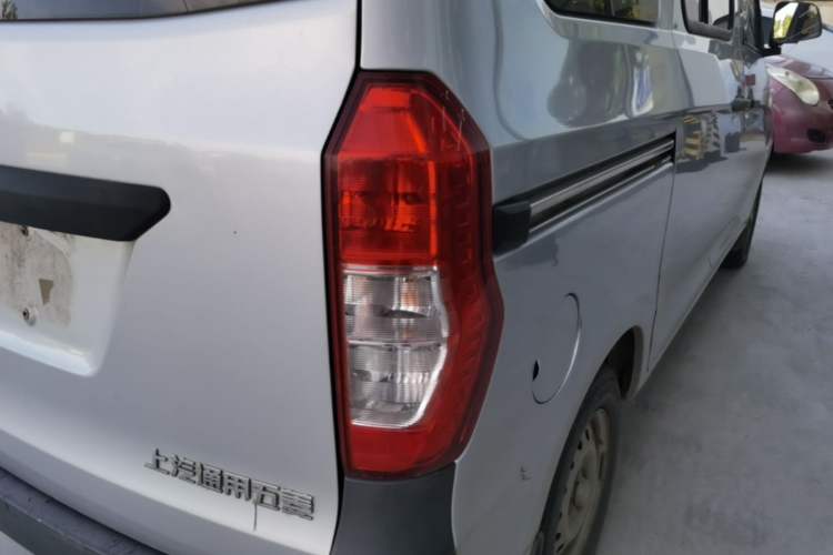 Used Wuling Zhiguang V 2017 1.2L Base Version LMH Right Rear Taillight