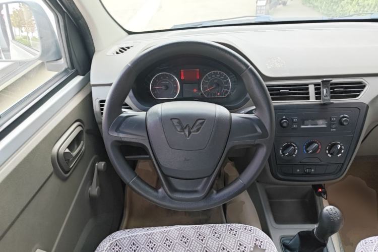 Used Wuling Zhiguang V 2017 1.2L Base Version LMH Steering Wheel