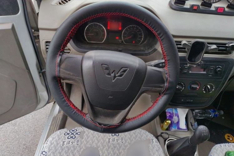 Used Wuling Zhiguang V 2017 1.2L Base Version LMH Steering Wheel