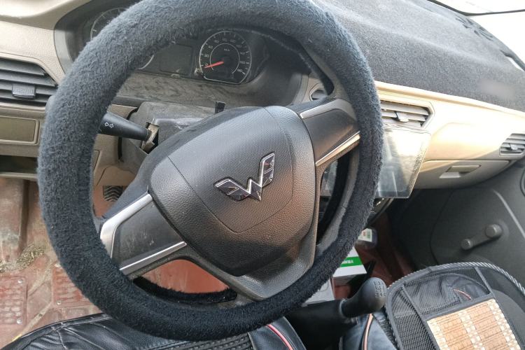 Used Wuling Zhiguang V 2017 1.2L Base Version LMH Steering Wheel