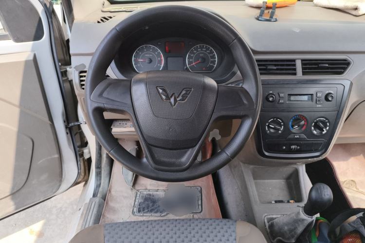 Used Wuling Zhiguang V 2017 1.2L Base Version LMH Steering Wheel