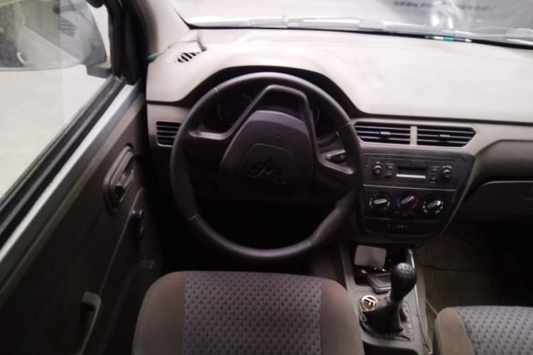 Used Wuling Zhiguang V 2017 1.2L Base Version LMH Steering Wheel