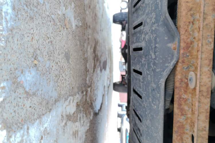 Used Wuling Zhiguang V 2018 1.2L Standard Model LMH Chassis Front