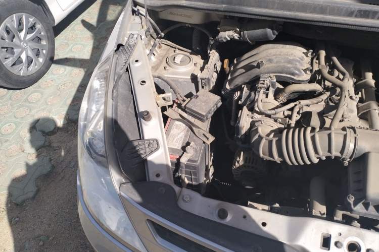 Used Wuling Zhiguang V 2018 1.2L Standard Model LMH Engine Bay Right