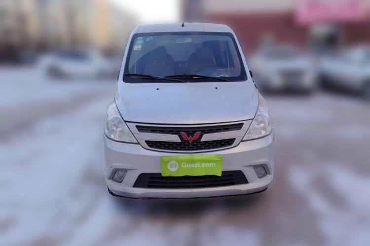 Used Wuling Zhiguang V 2018 1.2L Standard Model LMH Front