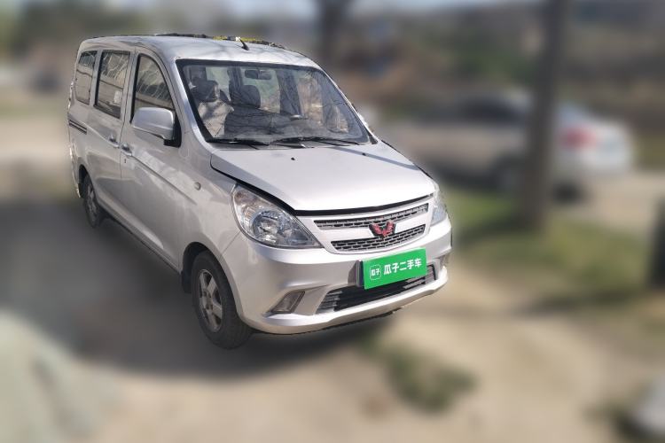 Used Wuling Zhiguang V 2018 1.2L Standard Model LMH Front Right 45 Deg