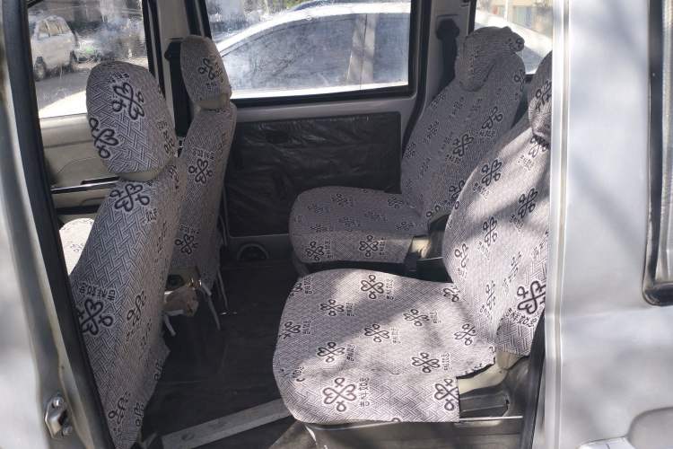 Used Wuling Zhiguang V 2018 1.2L Standard Model LMH Left Rear Seat