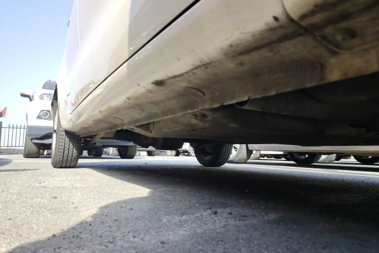 Used Xiaohu EV 2021 FOR-Four Guai Guai Hu Three-Cell Lithium Right Side Sill